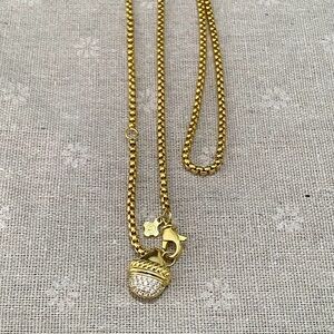 David Yurman	David Yurman's Classic Pendant Nut Is Studded With Sparkling